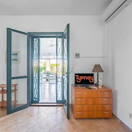 Patrizia By Rentbeat Villa *