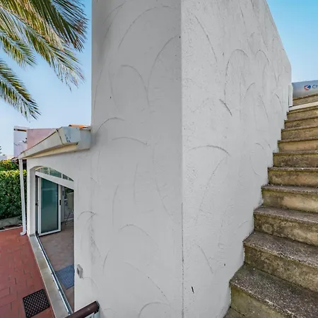 Patrizia By Rentbeat Вилла Остуни